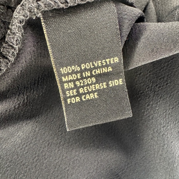 BD2 By Diane Gilman Black Ruffled Flutter Sleeve Blouse/Poncho Size XS.  #232 - Picture 12 of 14